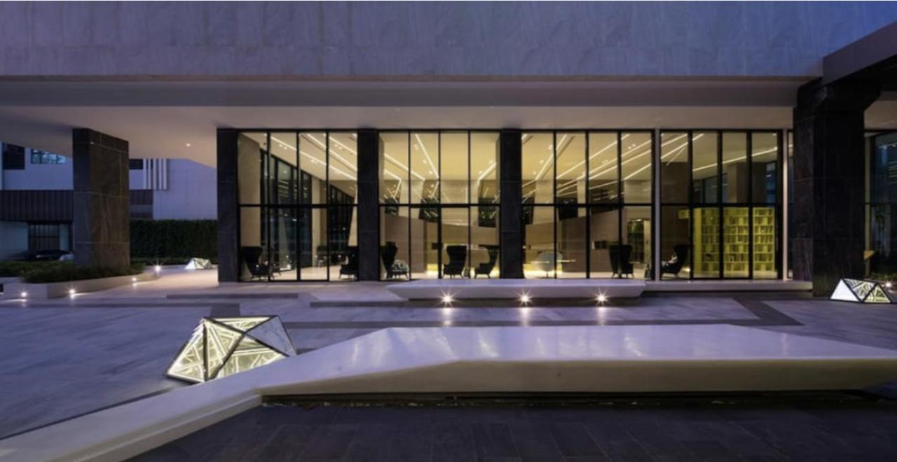 The Base Central Pattaya By Wwc ภายนอก รูปภาพ