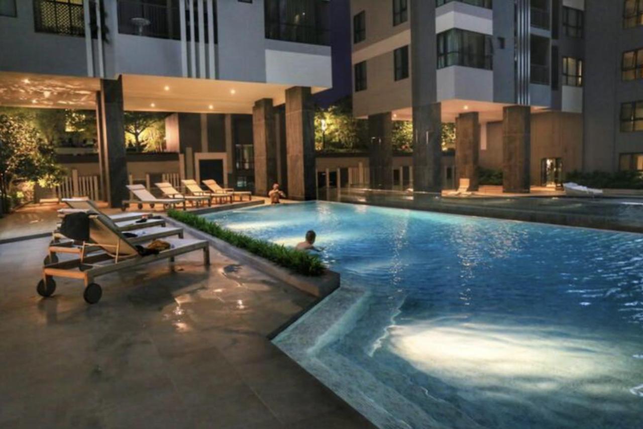 The Base Central Pattaya By Wwc ภายนอก รูปภาพ