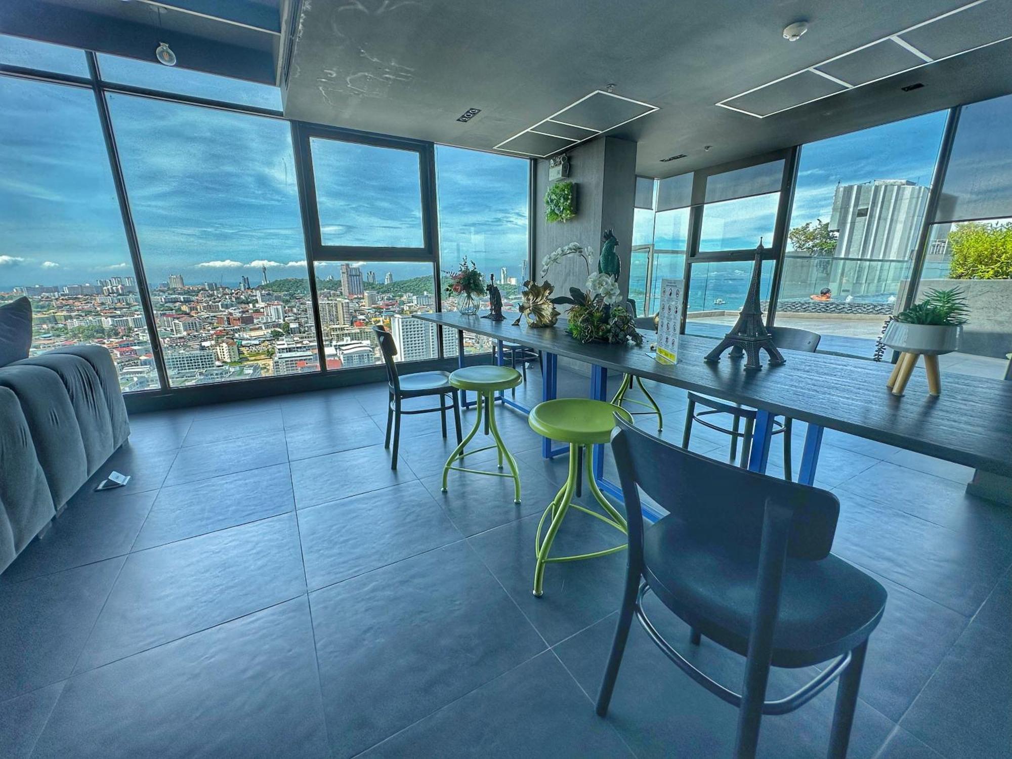 The Base Central Pattaya By Wwc ภายนอก รูปภาพ