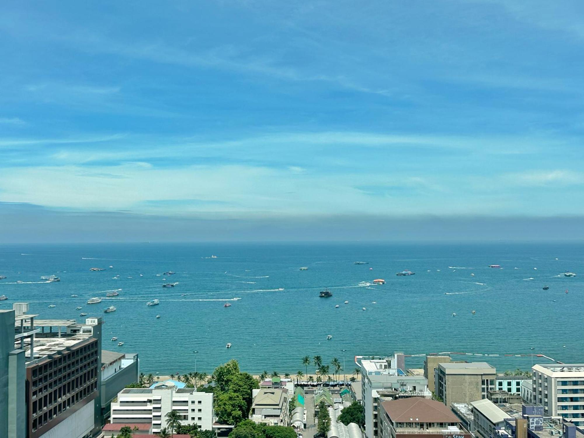 The Base Central Pattaya By Wwc ภายนอก รูปภาพ