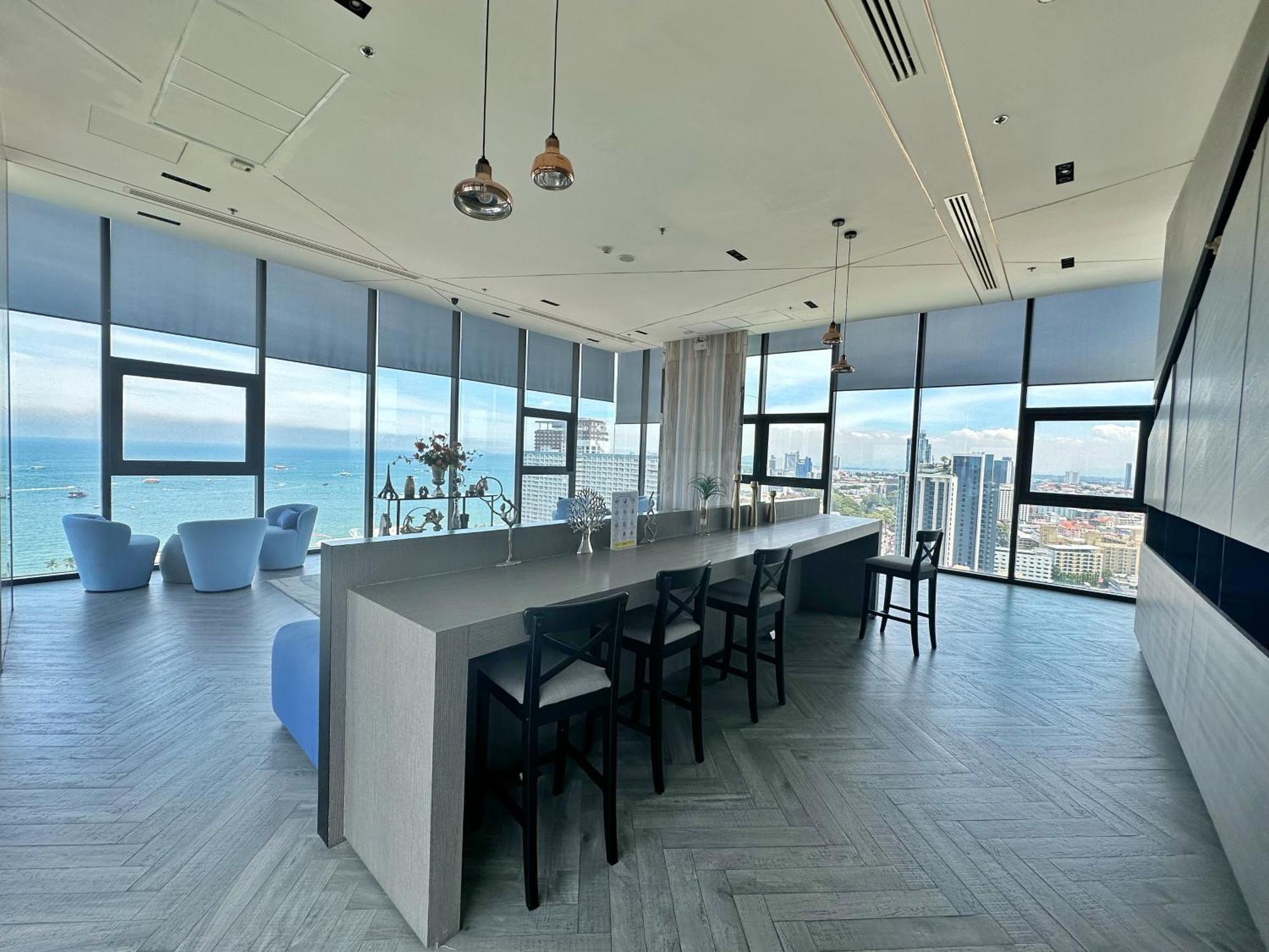 The Base Central Pattaya By Wwc ภายนอก รูปภาพ