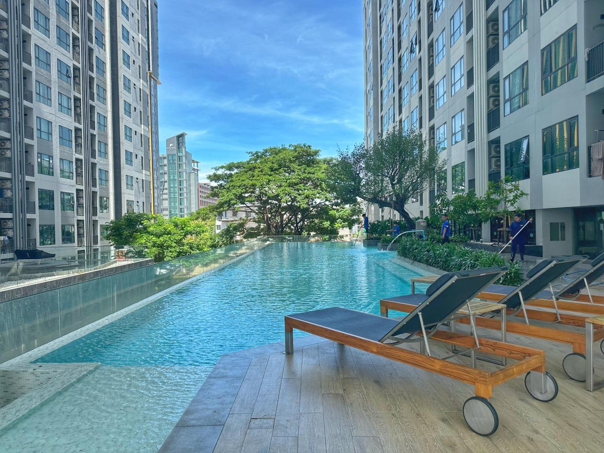 The Base Central Pattaya By Wwc ภายนอก รูปภาพ
